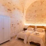 ヴィラ Masseria Pezza La Spina Con Piscina オストゥーニ