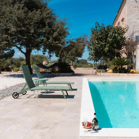Masseria Pezza La Spina Con Piscina * Ostuni